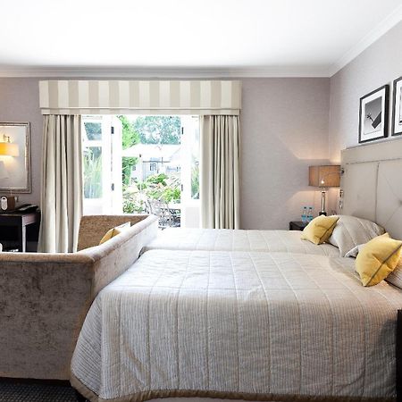 Foxhills Club & Resort Ottershaw Екстер'єр фото