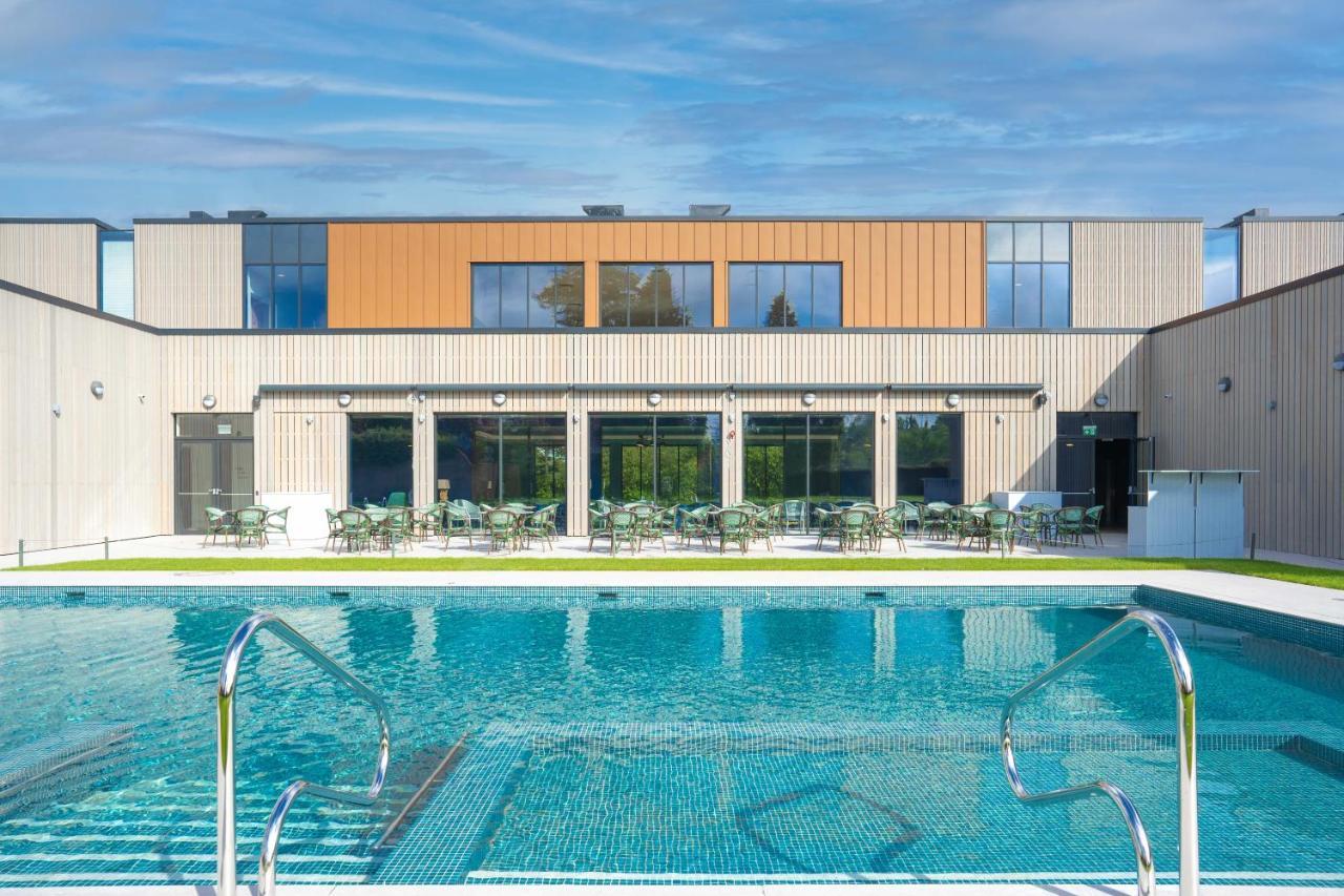 Foxhills Club & Resort Ottershaw Екстер'єр фото