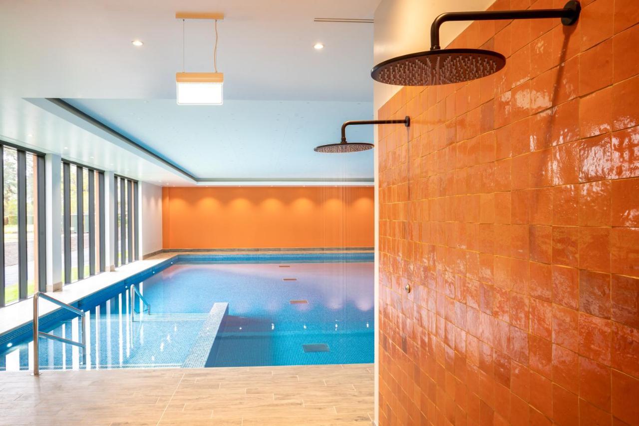 Foxhills Club & Resort Ottershaw Екстер'єр фото
