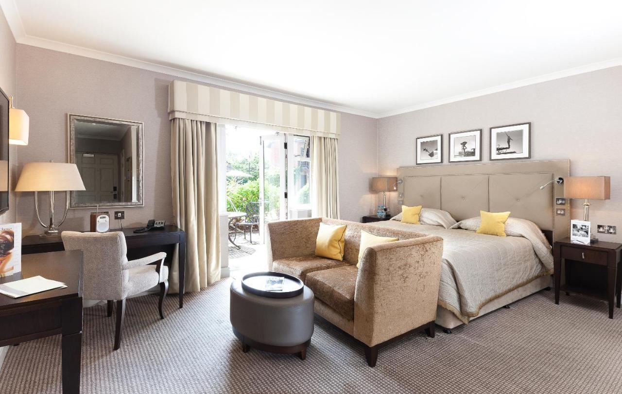 Foxhills Club & Resort Ottershaw Екстер'єр фото