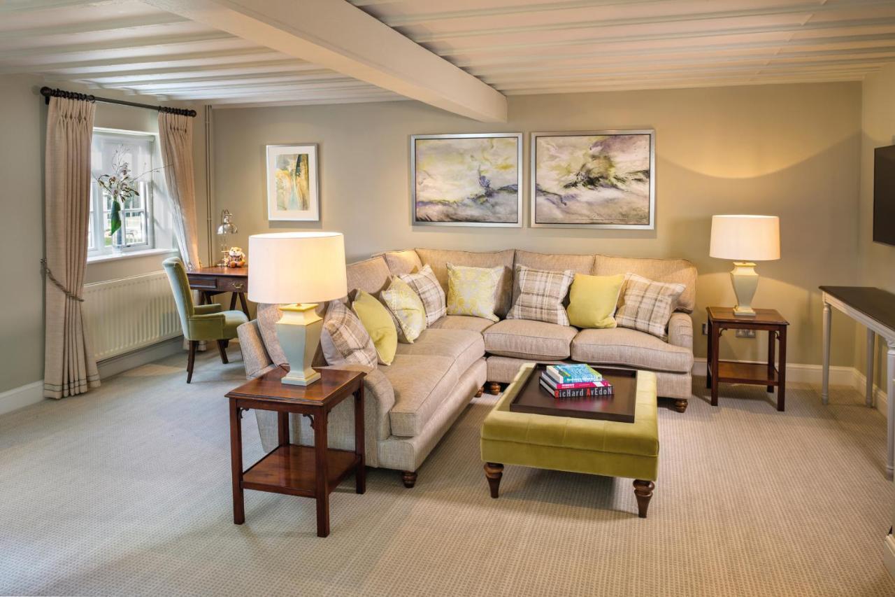 Foxhills Club & Resort Ottershaw Екстер'єр фото